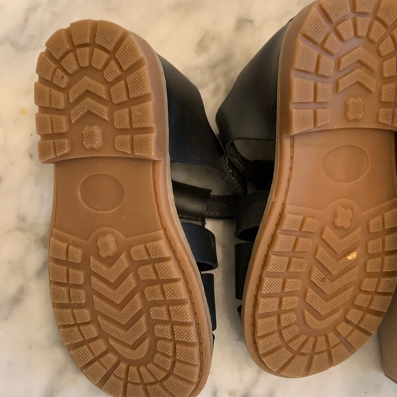 L’amour Aiden Fisherman Sandal, Slate. Size 8 - Picture 4 of 4